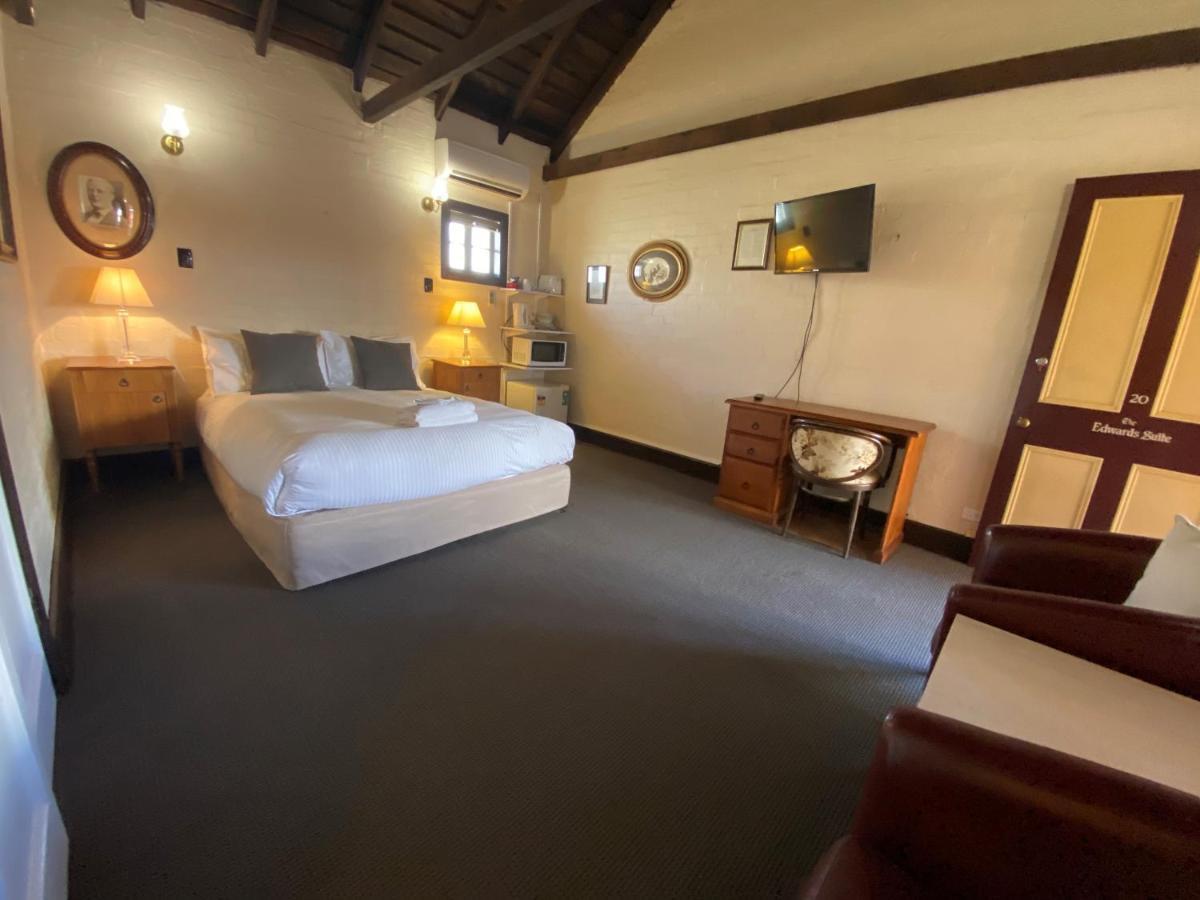 Settlers House York Hotel ภายนอก รูปภาพ